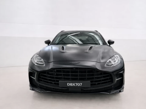Aston Martin DBX 707 V8