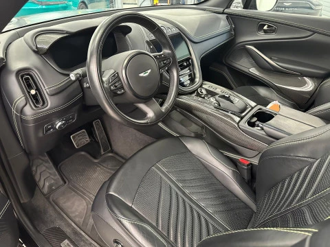 Aston Martin DBX 707 V8
