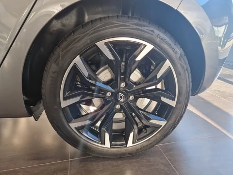 Renault Clio Techno full hybrid E-Tech 145 (103Kw)