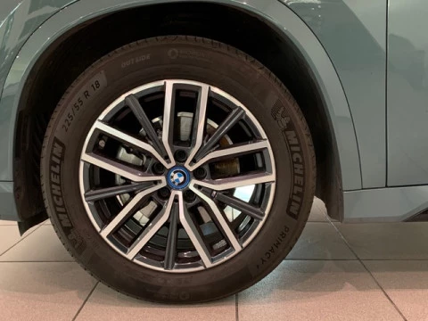 BMW iX1 eDrive20 150 kW (204 CV)
