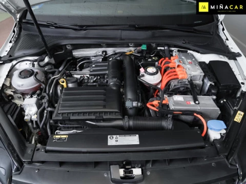 Volkswagen Golf GTE 1.4 TSI e-Power 150 kW (204 CV) DSG