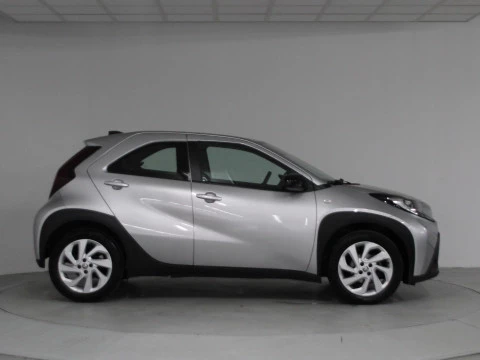 Toyota Aygo X Cross 1.0 VVT-I 72CV Play