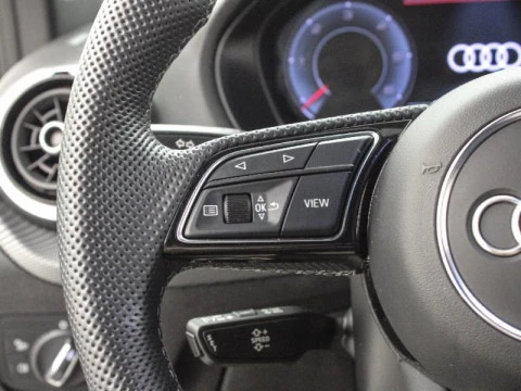 Audi Q2 2.0 35 TDI S TRONIC ADRENALIN BLACK ED 150 5P