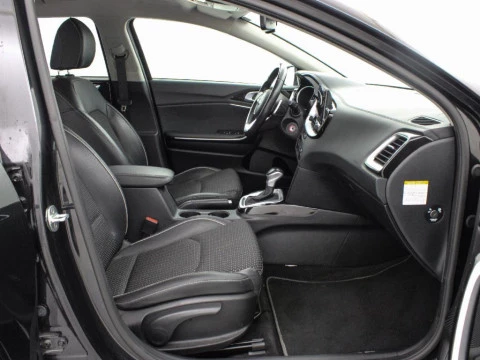Kia Ceed 1.6 MHEV 100KW TECH DCT TOURER 136 5P