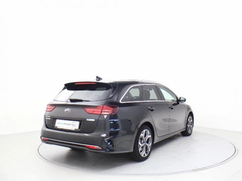 Kia Ceed 1.6 MHEV 100KW TECH DCT TOURER 136 5P
