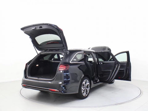 Kia Ceed 1.6 MHEV 100KW TECH DCT TOURER 136 5P