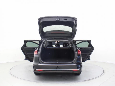 Kia Ceed 1.6 MHEV 100KW TECH DCT TOURER 136 5P