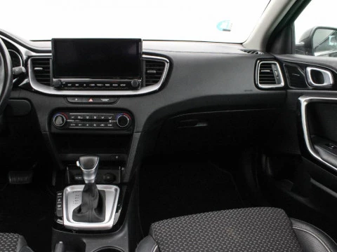 Kia Ceed 1.6 MHEV 100KW TECH DCT TOURER 136 5P