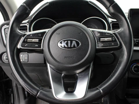 Kia Ceed 1.6 MHEV 100KW TECH DCT TOURER 136 5P