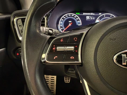 Kia XCeed 1.6 CRDi Tech 100kW (136CV)