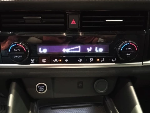 Nissan Qashqai DIG-T 116kW mHEV CVT 4x4 N-Connecta