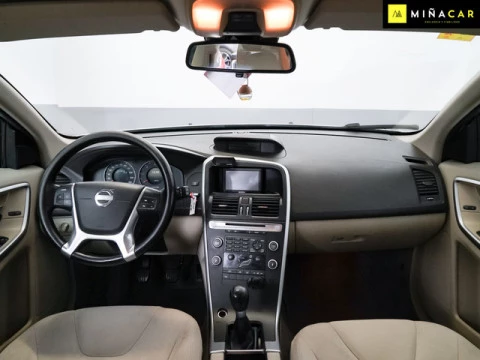 Volvo XC60 D3 Kinetic AWD 120 kW (163 CV)