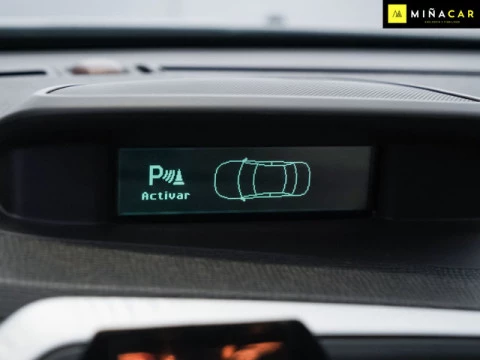 Volvo XC60 D3 Kinetic AWD 120 kW (163 CV)