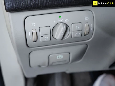 Volvo XC60 D3 Kinetic AWD 120 kW (163 CV)