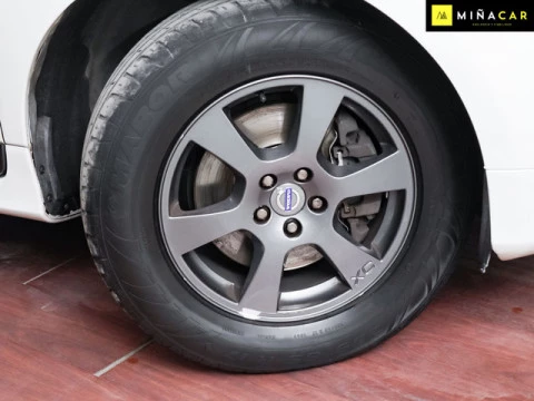 Volvo XC60 D3 Kinetic AWD 120 kW (163 CV)