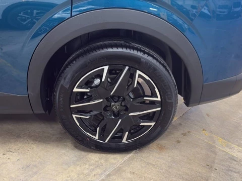 Peugeot 5008 Hybrid 1.2 107KW Allure eDCS6