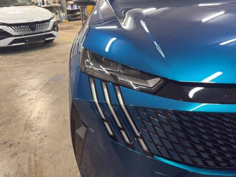 Peugeot 5008 Hybrid 1.2 107KW Allure eDCS6