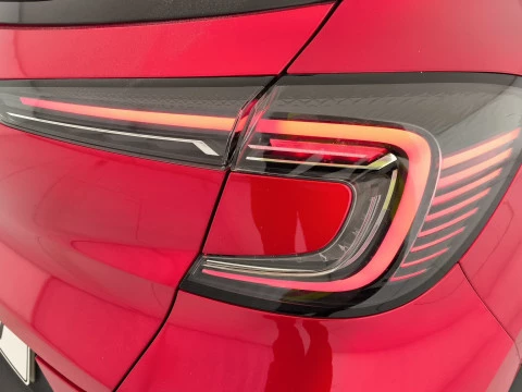 Renault Captur techno Eco-G 100cv (74 kW)