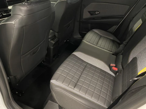 Renault 4 E-Tech Renault  Iconiq autonomia confort 110kW