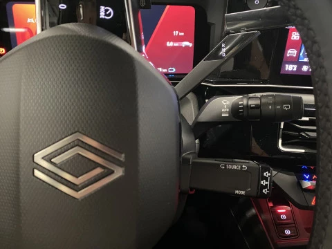 Renault 4 E-Tech Renault  Iconiq autonomia confort 110kW