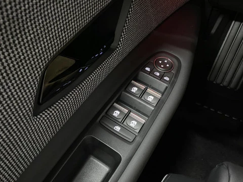 Renault 4 E-Tech Renault  Iconiq autonomia confort 110kW