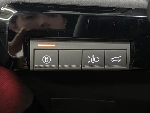 Renault 4 E-Tech Renault  Iconiq autonomia confort 110kW