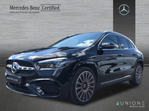 Mercedes-Benz GLA  200 d