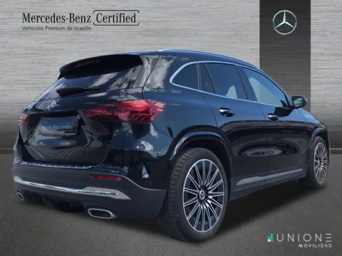 Mercedes-Benz GLA  200 d