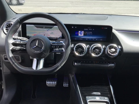 Mercedes-Benz GLA  200 d