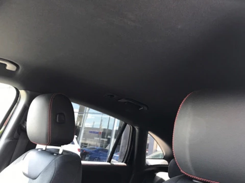 Mercedes-Benz GLA  200 d