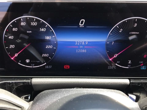 Mercedes-Benz GLA  200 d