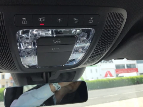 Mercedes-Benz GLA  200 d