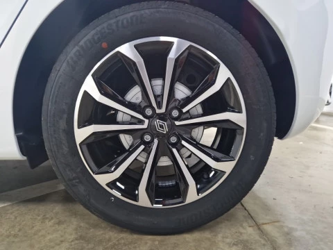 Renault Clio Techno full hybrid E-Tech 145 (103Kw)