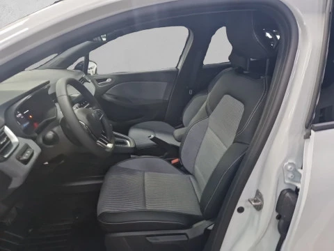 Renault Clio Techno full hybrid E-Tech 145 (103Kw)