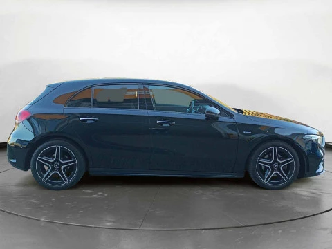 Mercedes-Benz Clase A 180D 7G-DCT 1.5 116CV AMG LINE