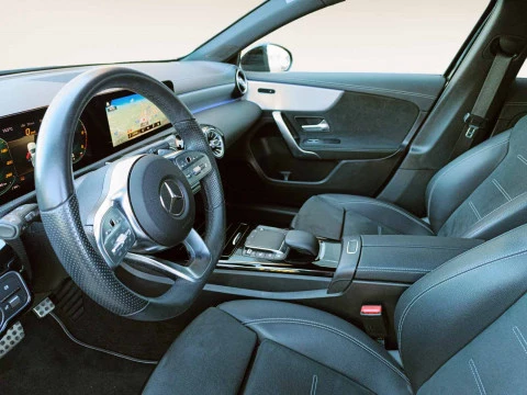 Mercedes-Benz Clase A 180D 7G-DCT 1.5 116CV AMG LINE