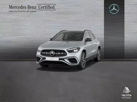 Mercedes-Benz GLA 200 D Mercedes-Benz GLA 200 D