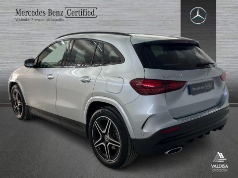 Mercedes-Benz GLA 200 d