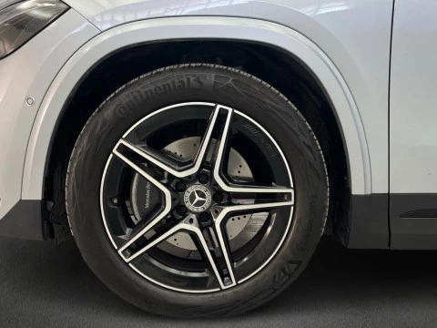 Mercedes-Benz GLA 200 d