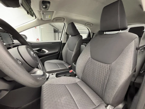 Toyota Yaris 1.5 120H Business Plus