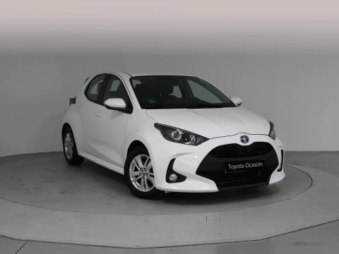 Toyota Yaris 1.5 120H Business Plus