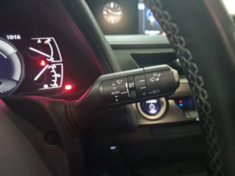 Lexus UX 2.0 250h Business