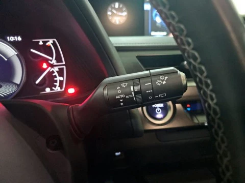 Lexus UX 2.0 250h Business