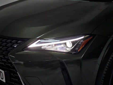 Lexus UX 2.0 250h Business
