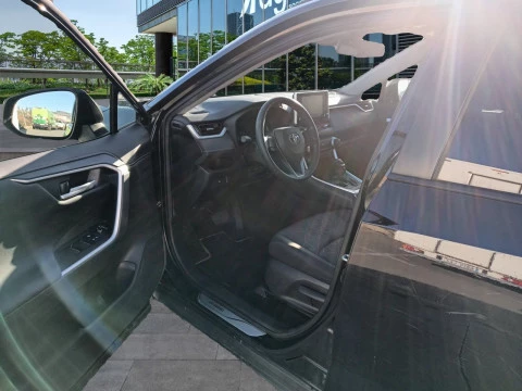 Toyota Rav4 2.5l 220H Advance