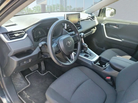 Toyota Rav4 2.5l 220H Advance