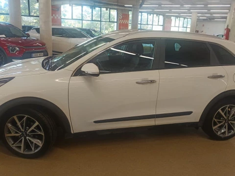 Kia Niro 1.6 GDi HEV 104kW (141CV) Emotion