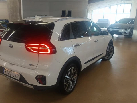Kia Niro 1.6 GDi HEV 104kW (141CV) Emotion