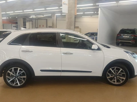 Kia Niro 1.6 GDi HEV 104kW (141CV) Emotion