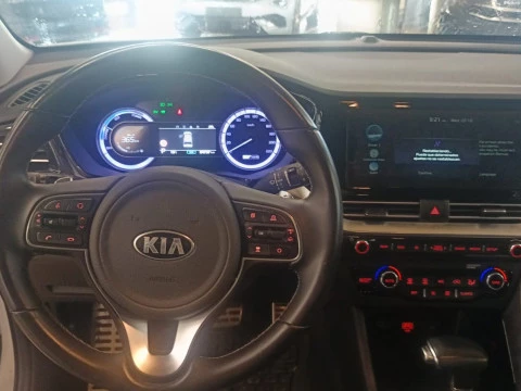Kia Niro 1.6 GDi HEV 104kW (141CV) Emotion